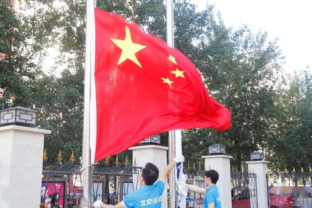 交还工装后，工资有100元被当押金克扣，打12333投诉有用吗？